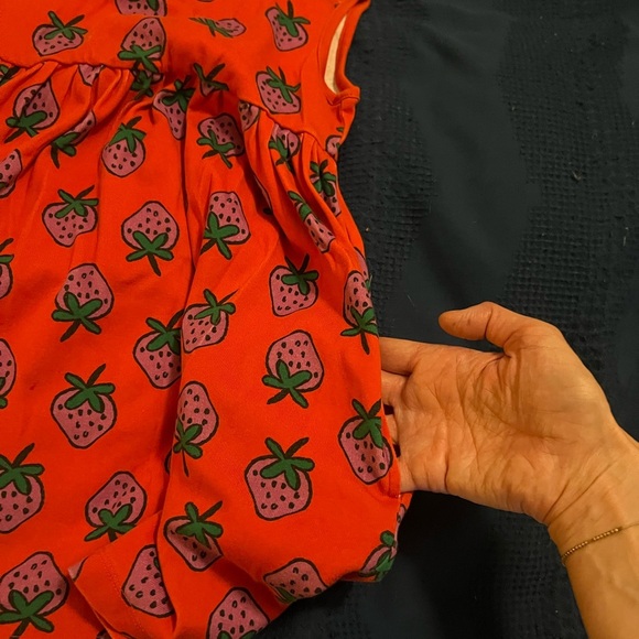 Hanna Andersson Red Sleeveless Strawberry Print Sundress - Picture 6 of 7